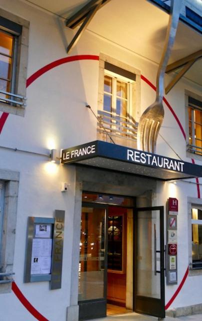 Logis Hotel Le France 빌레-르-락 외부 사진