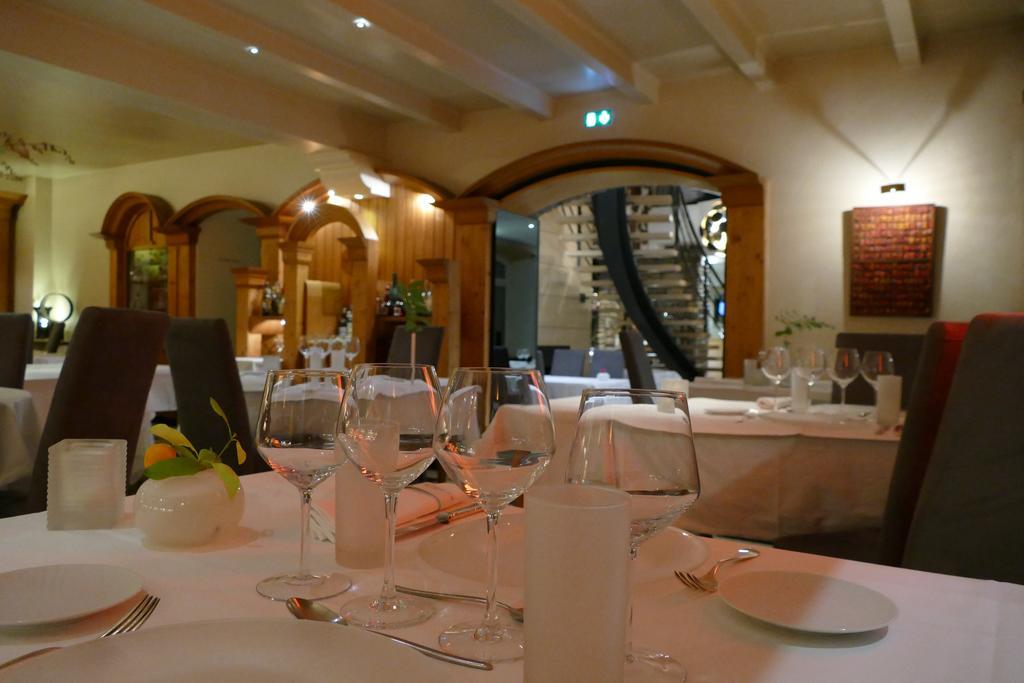 Logis Hotel Le France 빌레-르-락 외부 사진